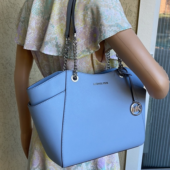 MICHAEL KORS LARGE CHAIN SHOULDER TOTE PALE BLUE COLOR - Picture 2 of 16